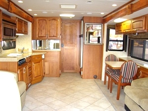 2008 MONACO KNIGHT MOTORHOME MODEL 38PDQ FOR SALE