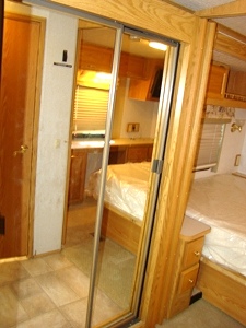 2002 WINNEBAGO ADVENTURE 35U CLASS A MOTORHOME FOR SALE